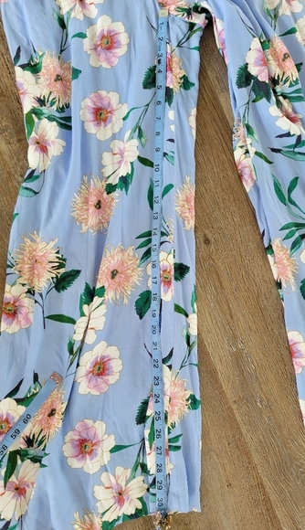 NWT Taylor Women's Floral Jumpsuit - Picture 7 of 10